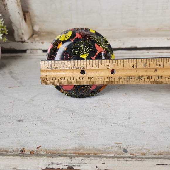 VTG 1950s New Year's Eve Party Noise Maker, Metal Tin Party Rattle Toy - Picture 8 of 9